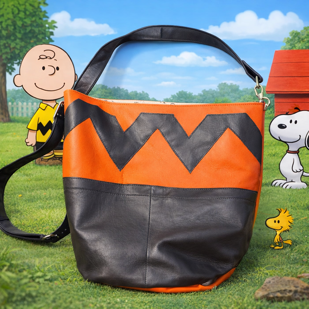 SNOOPY AND WOODSTOCK Day Bag